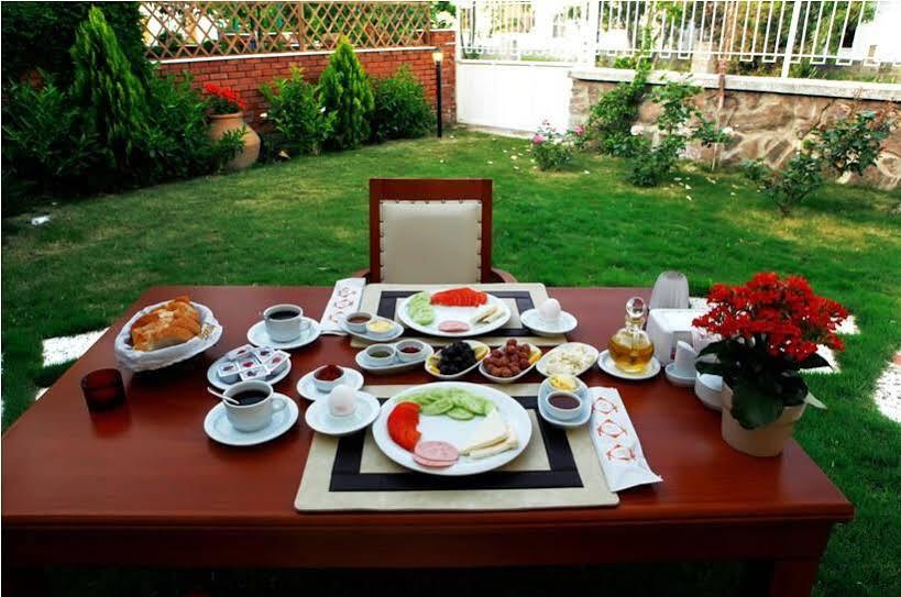 Villa Fokai Hotel Yenifoca Exteriér fotografie